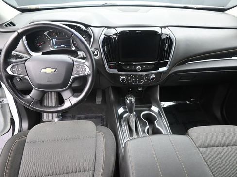 Used 2019 Chevrolet Traverse LT FWD image 16