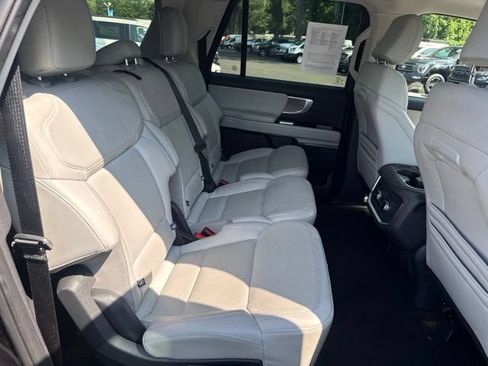 Certified 2025 Ford Expedition Max Platinum AWD/4WD image 16