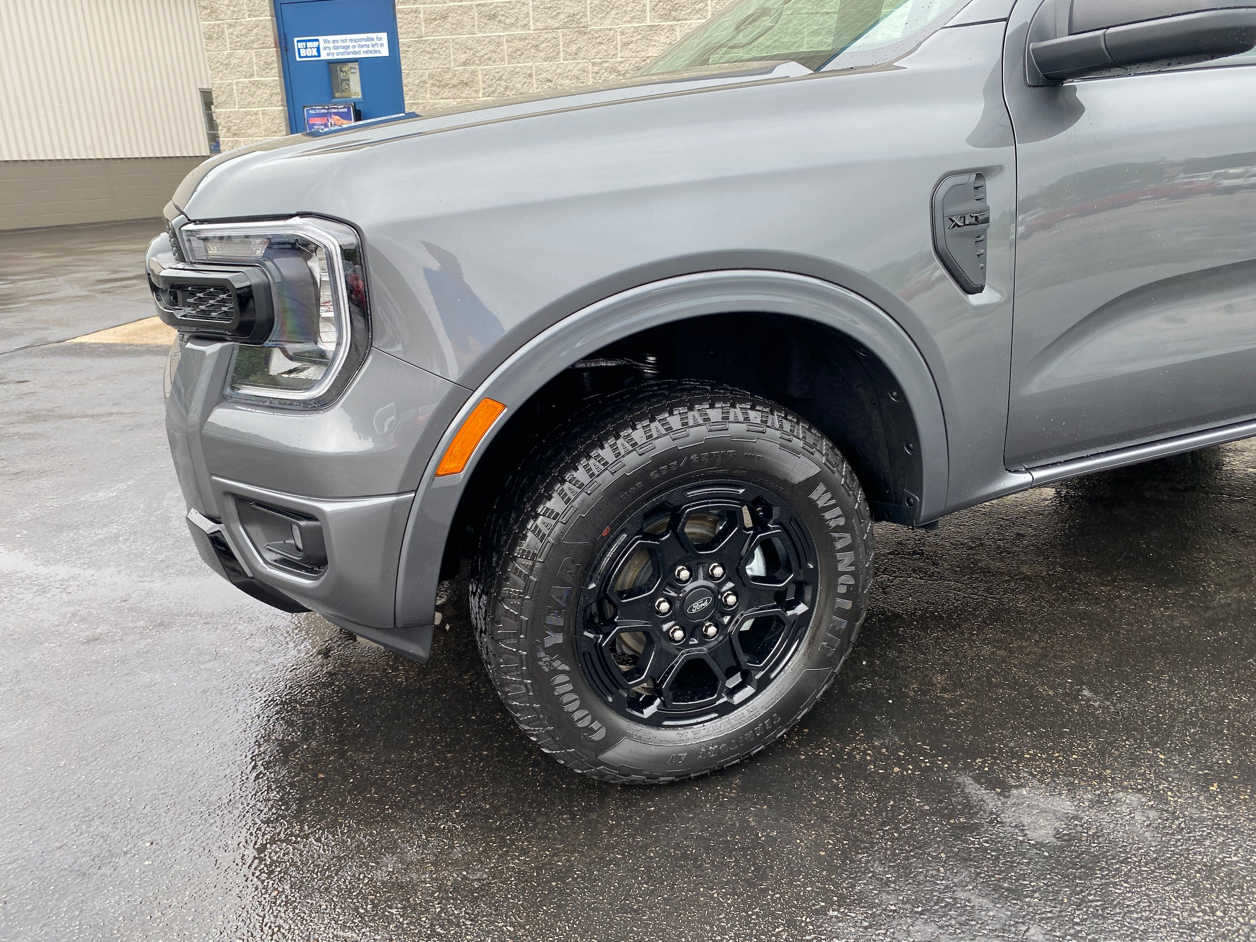 New 2026 Ford Ranger XLT w/ Black Appearance Package AWD/4WD image 16