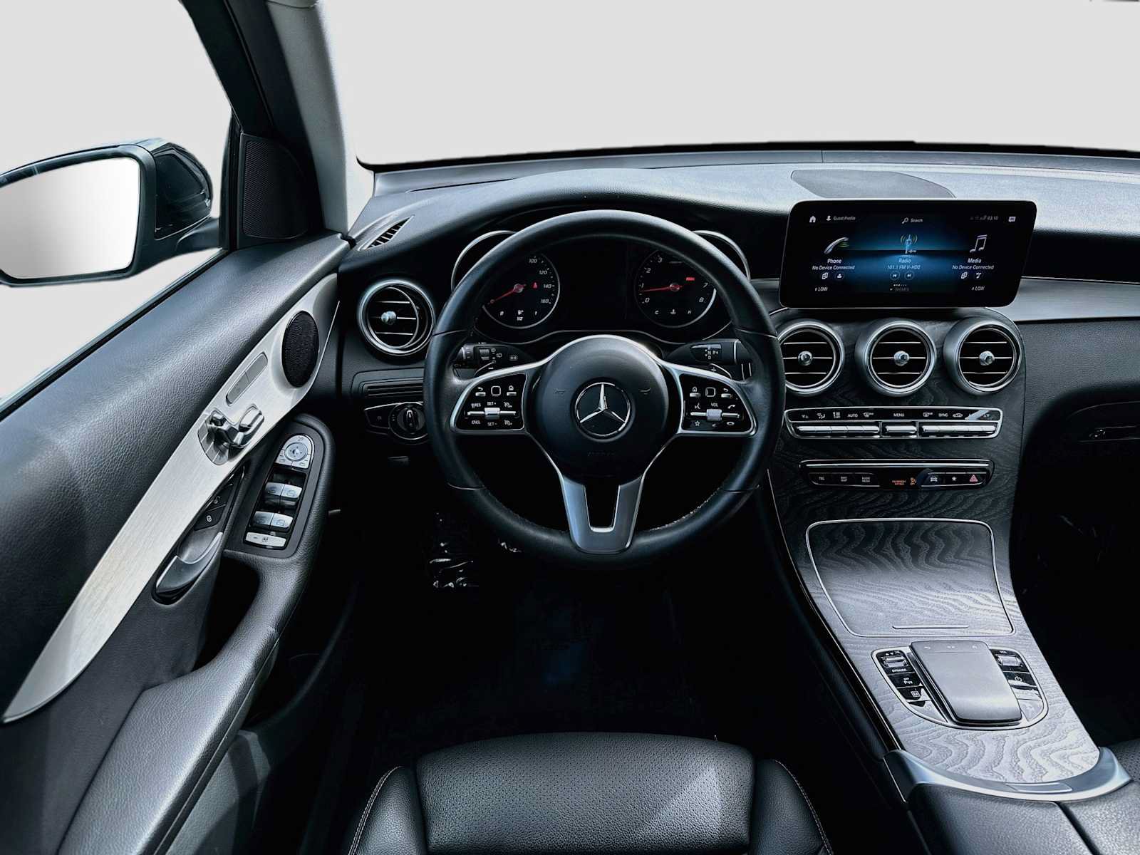 Used 2022 Mercedes-Benz GLC 300 image 22