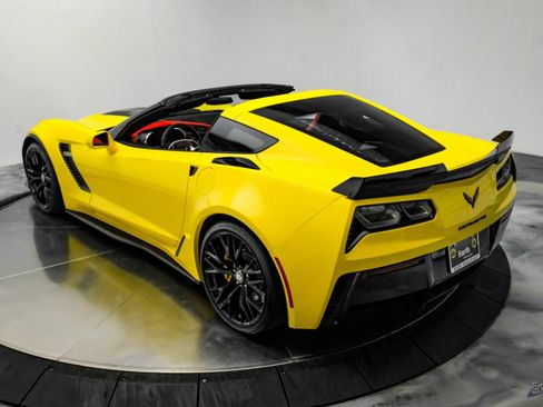Used 2018 Chevrolet Corvette Z06 image 18