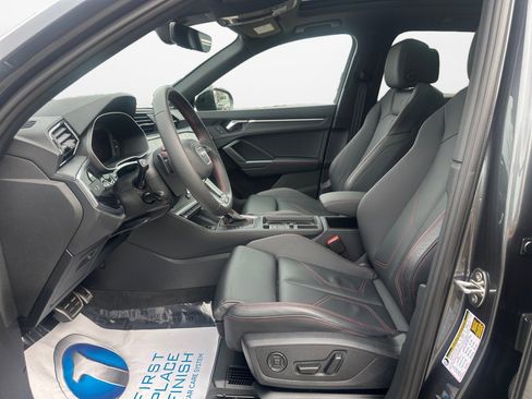 Certified 2025 Audi Q3 2.0T Premium Plus w/ Premium Plus Package image 9