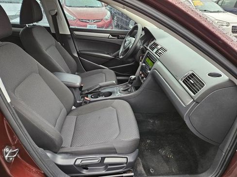Used 2014 Volkswagen Passat 1.8T S image 10