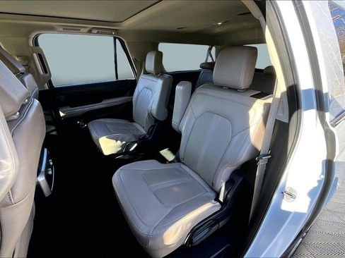 Used 2024 Ford Expedition Max Limited image 16