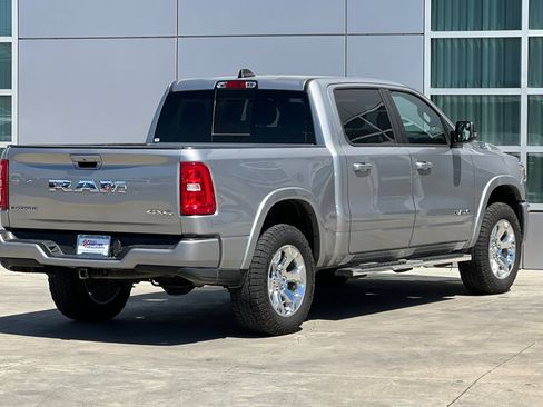 Used 2025 RAM 1500 Big Horn AWD/4WD image 4