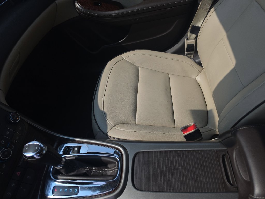 Used 2013 Chevrolet Malibu LT FWD image 23