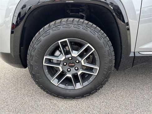New 2026 GMC Terrain AT4 w/ Convenience Package III image 10