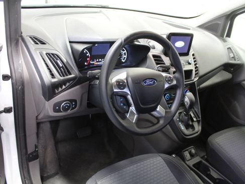 Used 2023 Ford Transit Connect XLT image 7