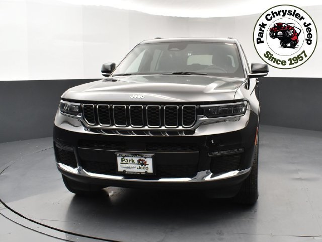 Used 2025 Jeep Grand Cherokee L Limited w/ Trailer Tow Package AWD/4WD image 2