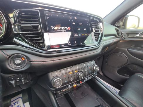 Used 2021 Dodge Durango R/T w/ Technology Group RWD image 2
