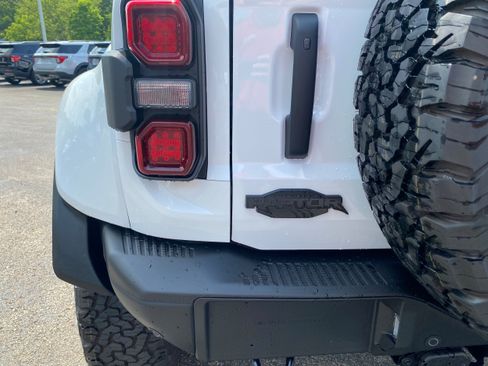 New 2026 Ford Bronco Raptor w/ Interior Carbon Fiber Pack AWD/4WD image 25