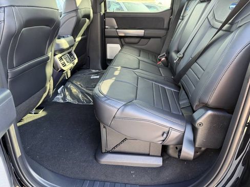 New 2026 Ford F250 Platinum w/ Tremor Off-Road Package AWD/4WD image 17
