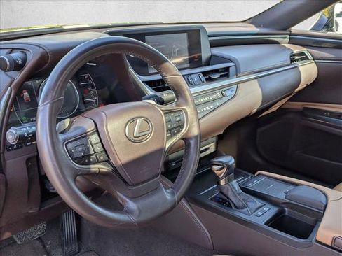 Used 2020 Lexus ES 300h image 10