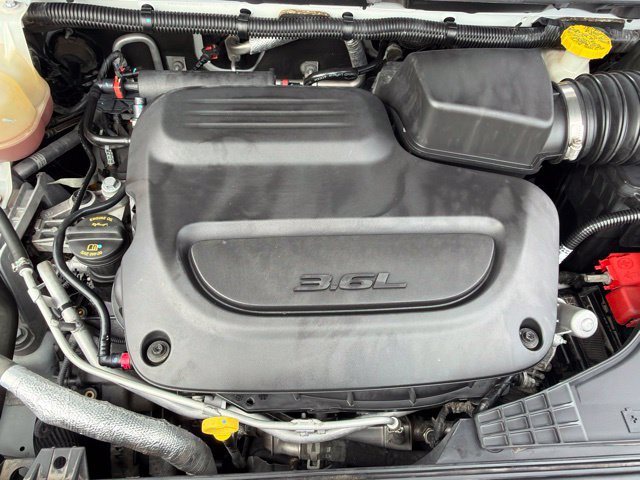 Used 2019 Chrysler Pacifica Touring Plus w/ S Appearance Package FWD image 30