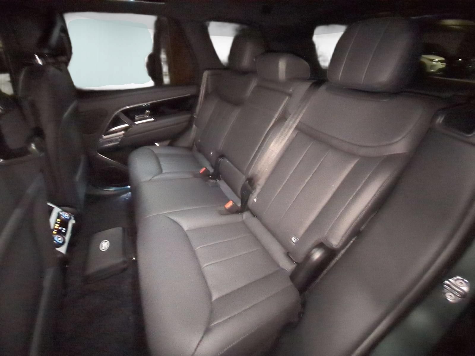 New 2027 Land Rover Range Rover SE AWD/4WD image 25