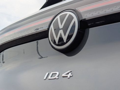 Used 2023 Volkswagen ID.4 Pro S AWD/4WD image 34
