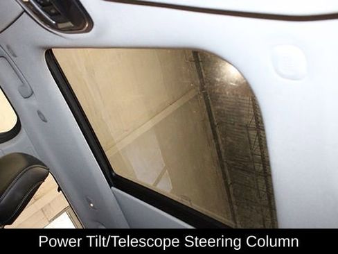 Used 2021 Jeep Grand Cherokee L Limited w/ Luxury Tech Group II image 10