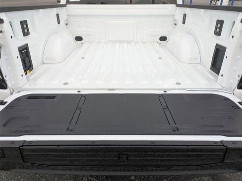 New 2025 Ford F150 Lightning Lariat image 7