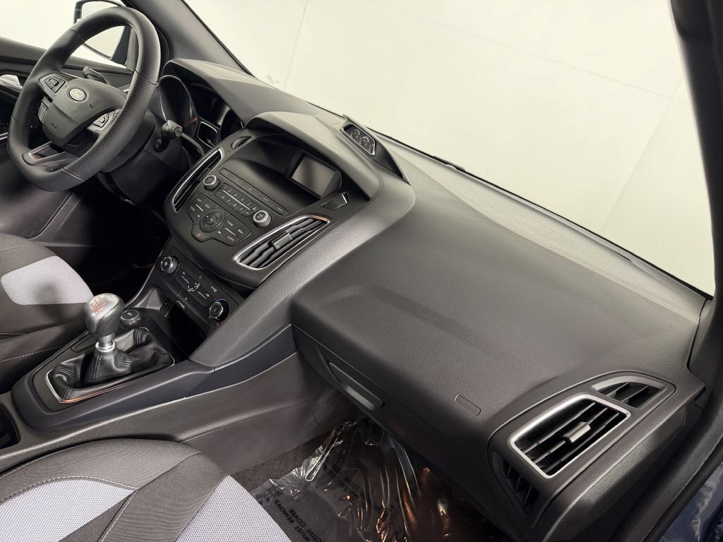 Used 2018 Ford Focus ST FWD image 24