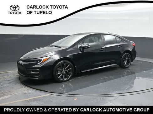 Used 2025 Toyota Corolla SE image 1