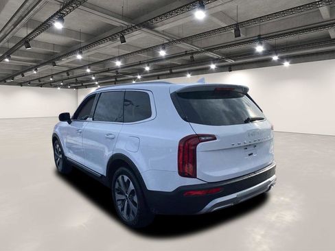 Certified 2022 Kia Telluride S image 6