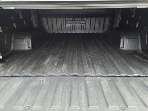 Used 2021 GMC Sierra 1500 SLT w/ SLT Premium Plus Package image 9