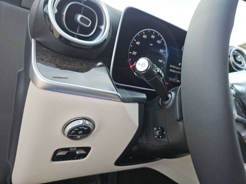 New 2026 Mercedes-Benz GLC 300 image 19
