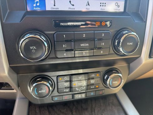 Used 2019 Ford F350 Lariat w/ Tow Technology Bundle image 7