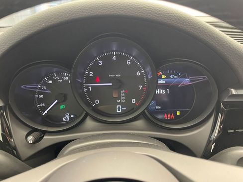 New 2026 Porsche Macan image 9