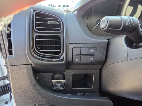 New 2026 RAM ProMaster 2500 w/ Convenience Group image 17