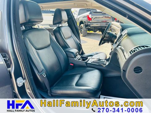 Used 2015 Chrysler 300 Touring w/ Limited Group RWD image 17