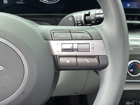 Used 2024 Hyundai Kona SE AWD/4WD image 26