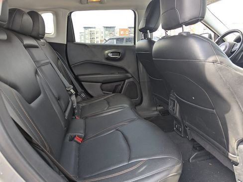 Used 2018 Jeep Compass Limited w/ Navigation Group AWD/4WD image 28