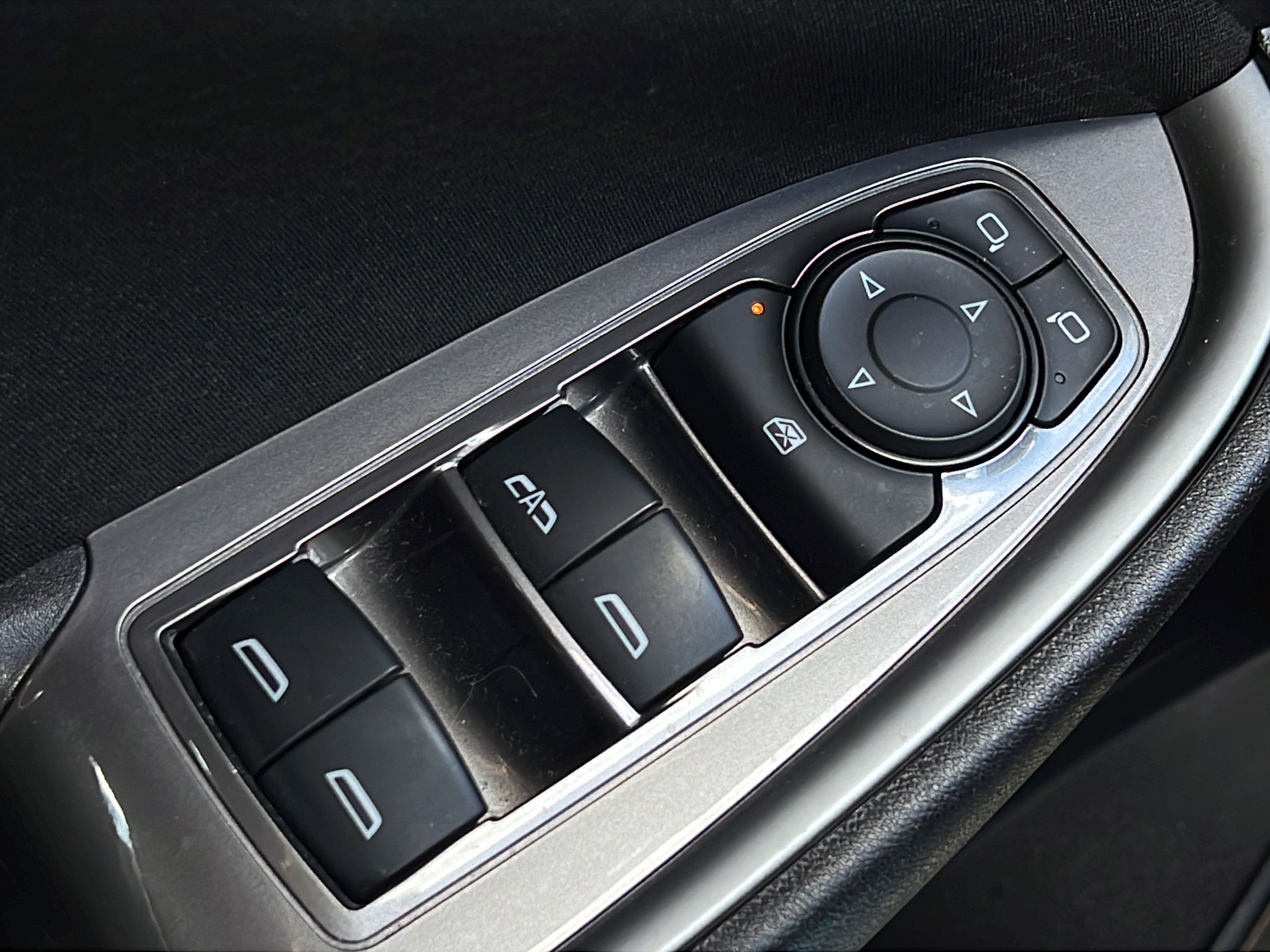 Used 2024 Chevrolet Malibu LT FWD image 18