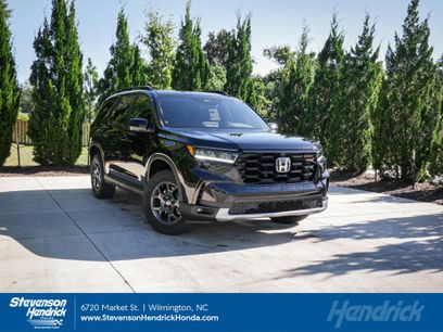 New 2025 Honda Pilot TrailSport