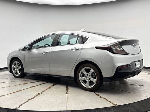 Used 2019 Chevrolet Volt LT w/ Power Convenience Package FWD image 3