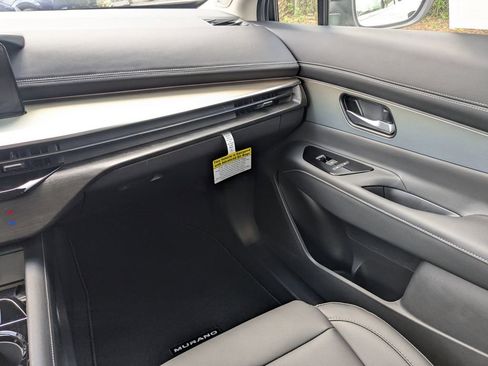 New 2025 Nissan Murano SL AWD/4WD image 18