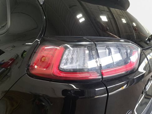 Certified 2022 Jeep Cherokee Trailhawk image 33