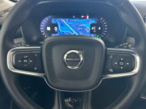 Certified 2026 Volvo XC40 B5 Plus AWD/4WD image 27