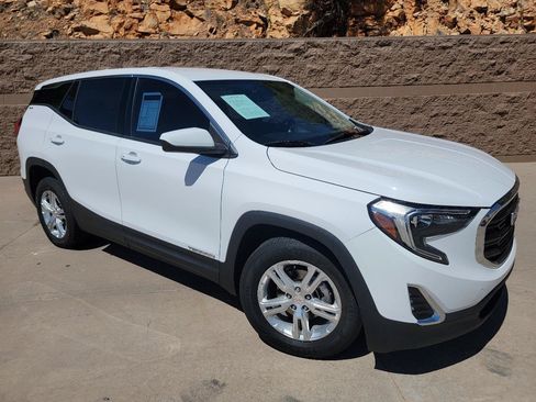 Used 2019 GMC Terrain SLE FWD image 3