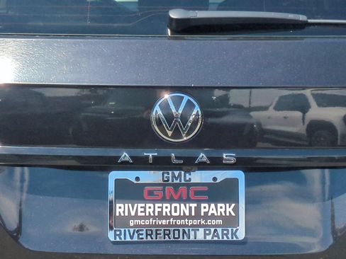 Used 2023 Volkswagen Atlas SEL R-Line AWD/4WD image 49