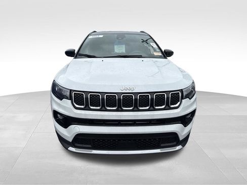 Used 2023 Jeep Compass Limited w/ Elite Group AWD/4WD image 7