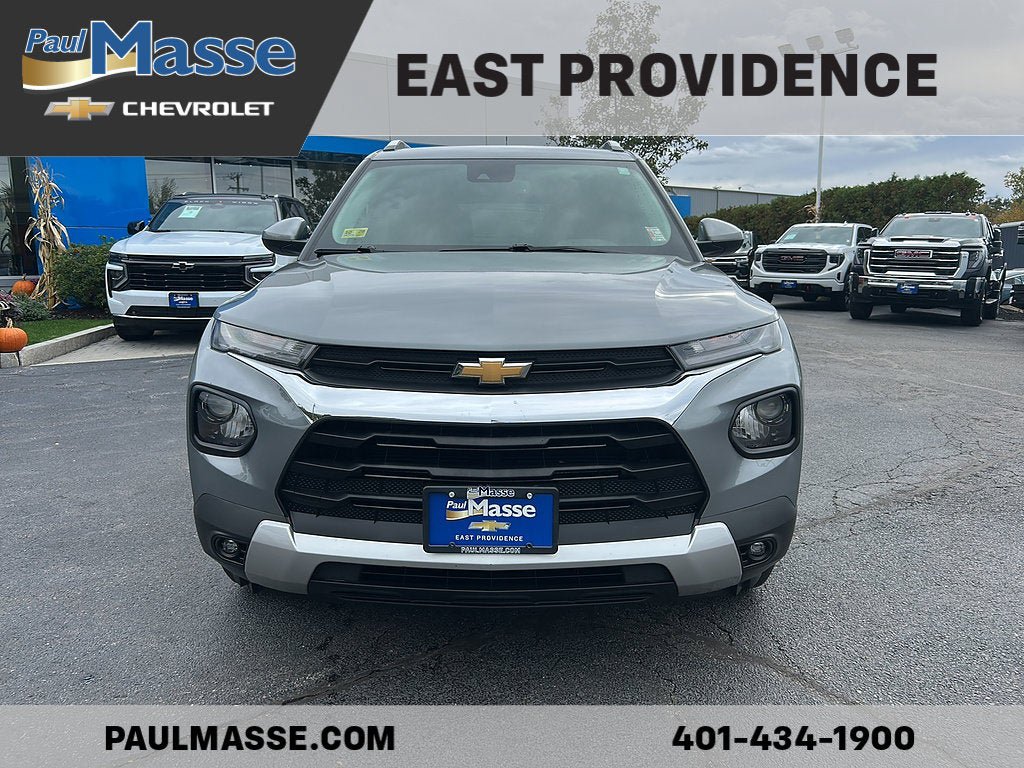 Used 2023 Chevrolet TrailBlazer LT w/ Convenience Package AWD/4WD image 2