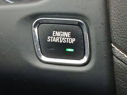 Used 2023 GMC Acadia SLE w/ Driver Convenience Package image 26