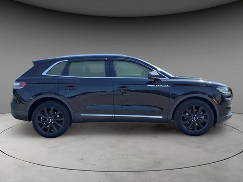 Certified 2023 Lincoln Nautilus Reserve w/ Monochromatic Package AWD/4WD image 10