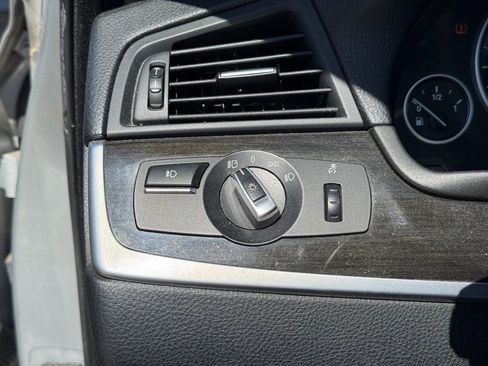 Used 2012 BMW 528i xDrive Sedan image 18