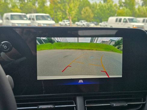 New 2026 Chevrolet Trax ACTIV w/ Sunroof Package FWD image 49