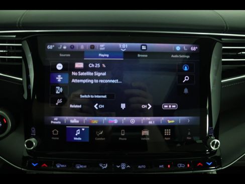 Used 2026 Jeep Grand Wagoneer Summit AWD/4WD image 22
