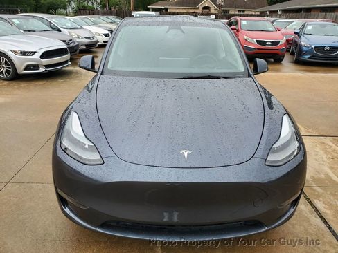 Used 2023 Tesla Model Y 2WD image 14