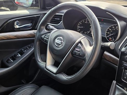 Used 2016 Nissan Maxima Platinum FWD image 15